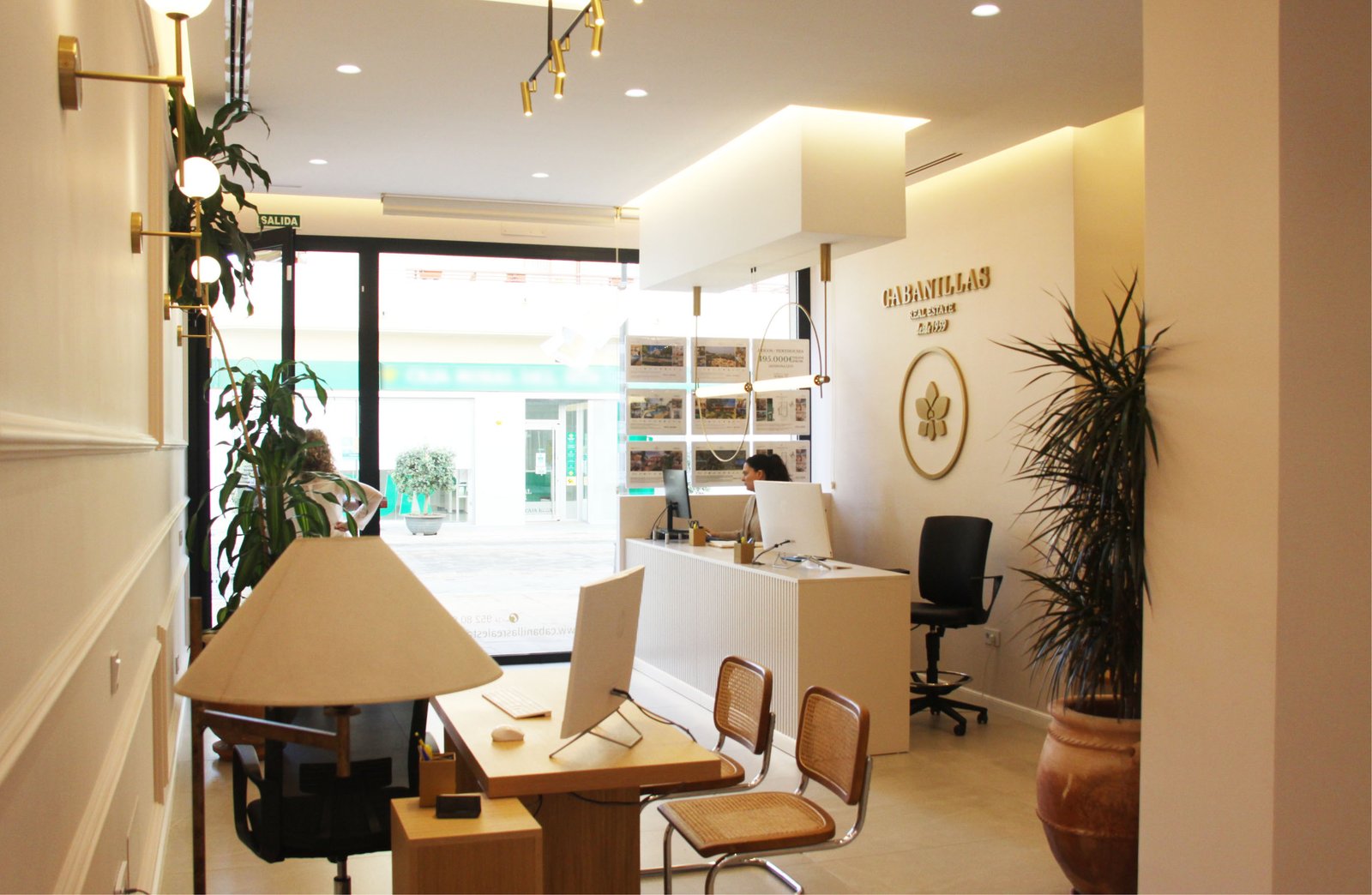 Oficina Cabanillas Rentals